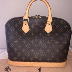 SOLD Louis Vuitton Alma monogram